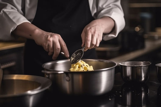 Truffelboter: een verkenning van de wereld van door truffel geïnfuseerde boter